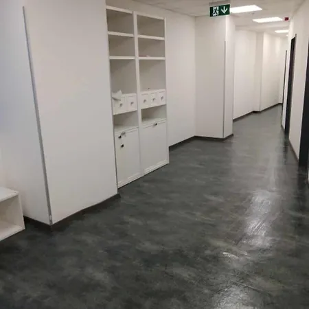 Orczy Hostel *