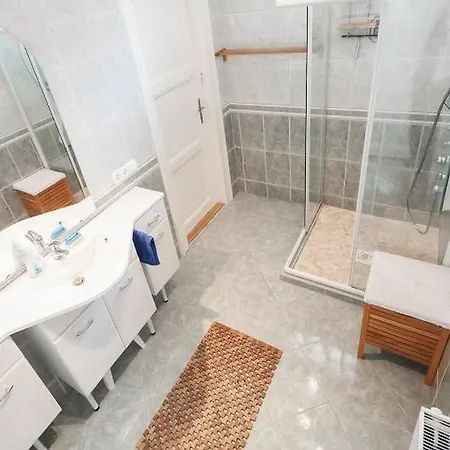 Haus In Mit Garten * Budapeste
