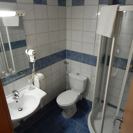 Hotel Veritas