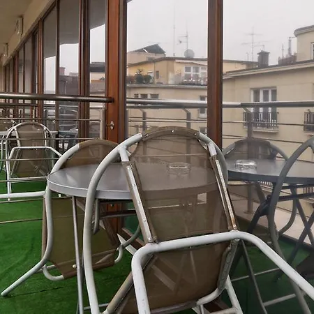 Отель Carat Boutique 4*