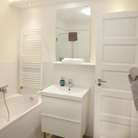 Daire Ilona 2 Bedrooms In The Center *