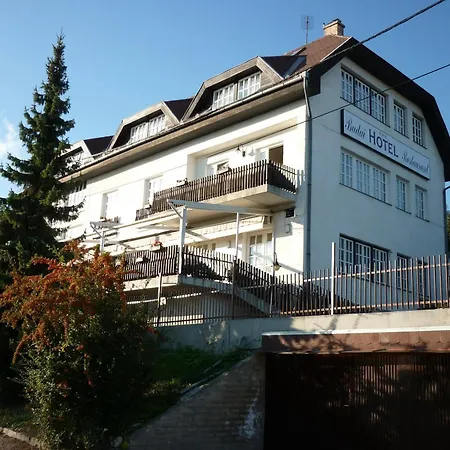 Szálloda Budai