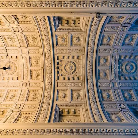 Enzo Capo Luxury Suites Andrassy * Budapešť