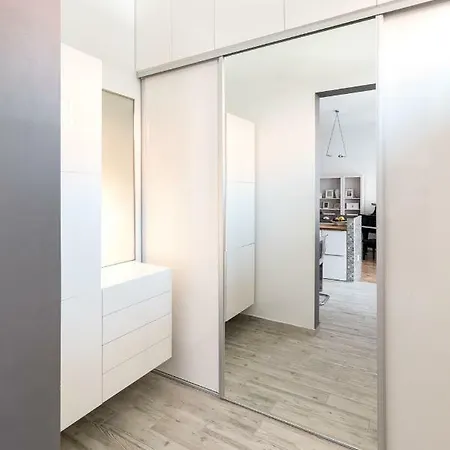 Apartment Elegant