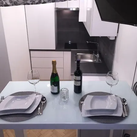 Black And White Apartman Budapest