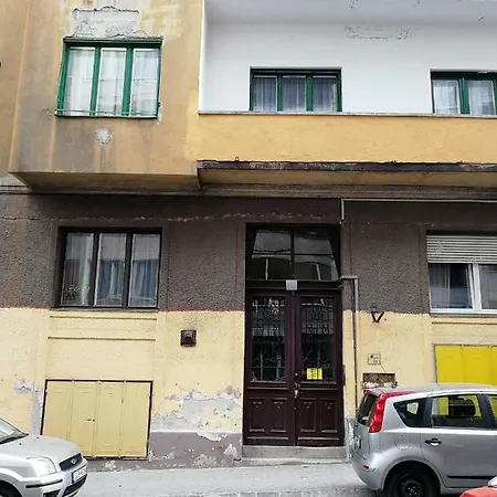 4 Ráth György Utca *