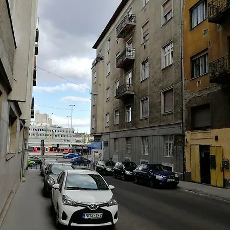 4 Ráth György Utca Apartman