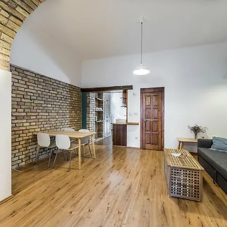 French Touch With Free Parking Apartmán