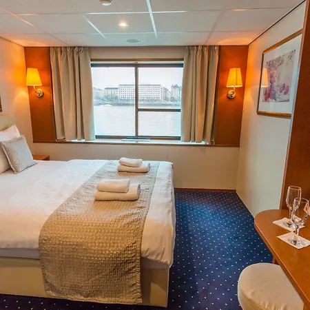 Hotel Onriver - Ms Maribelle