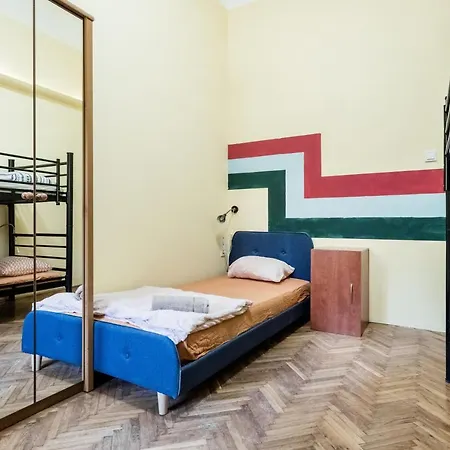 Baroque & Coworking Hostel Budapest
