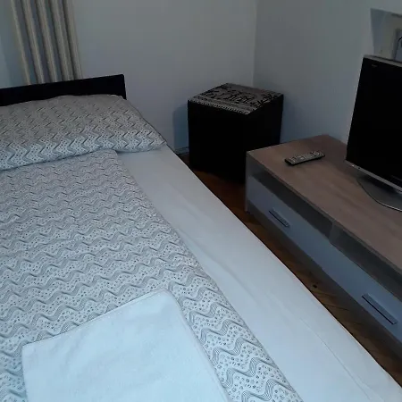 Hostel Dorishostel *