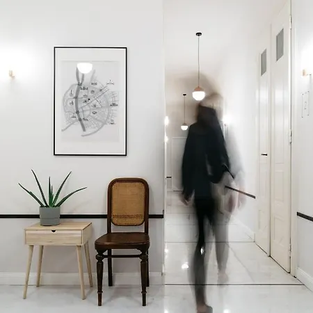 Classy Deák Square Aparthotel *