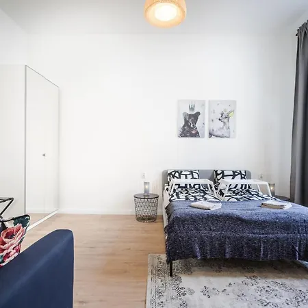 Apartment Bpr Blooming Design With A/c *