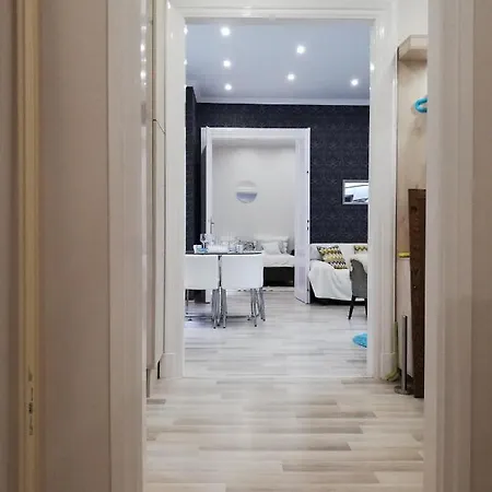 Pannonia Center Deluxe Apartman