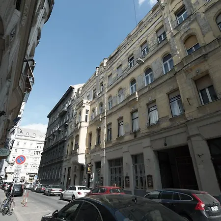 Budapesteasyflat Oktogon Lux Appartement *