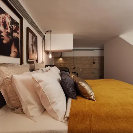 The Address Loft 22ppl Apartment