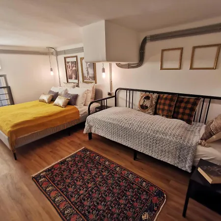 The Address Loft 22ppl Apartment Budapest