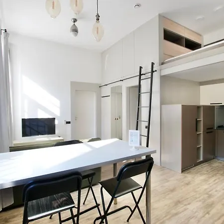 Standard By Hi5 - Gellert Area Budapest