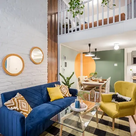 Colorful Designer In The Heart Of Apartment