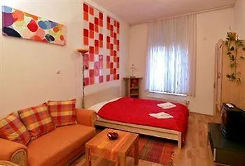 Claudia Apartment