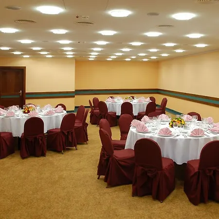 Hotel Budapest Отель