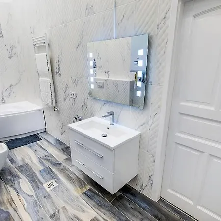 Royale Apartment