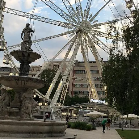 Corso Quiet * Budapest