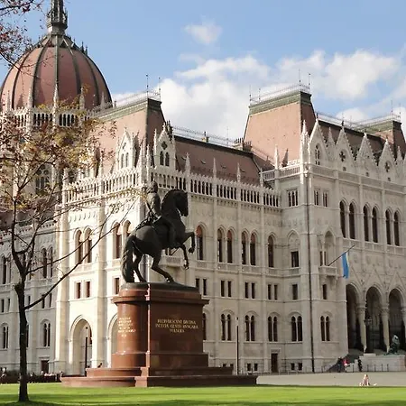 Apartmán Garibaldi 5 & Budapešť