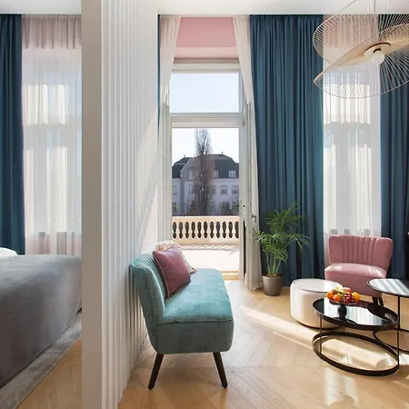 Alice 4* Budapest