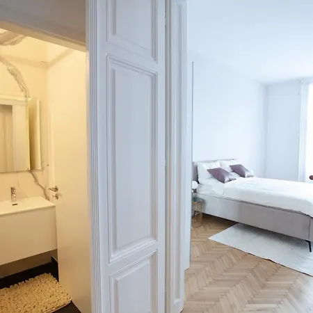 Real Deluxe Next To Danube *