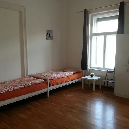 Caterina Private And * Budapeszt
