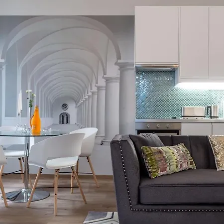 Premium By Hi5-king Street's Luxury Apartment