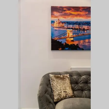 Premium By Hi5-king Street's Luxury Budapest