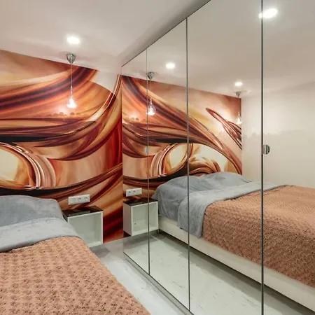 Premium By Hi5-king Street's Luxury Apartment