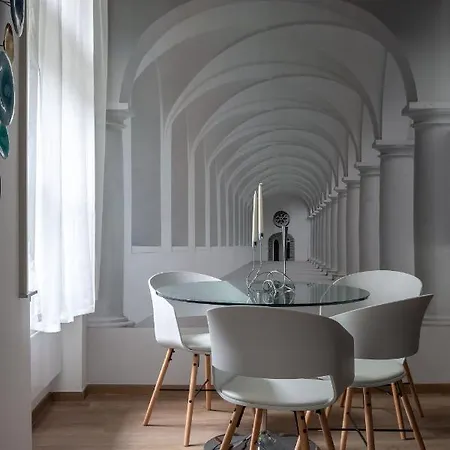 Premium By Hi5-king Street's Luxury Apartment