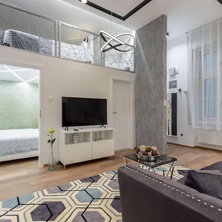 Apartment Premium By Hi5-king Street's Luxury