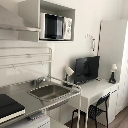 Hotel apartamentowy Omega