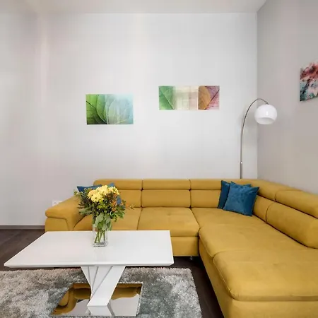 Downtown Luxury Jacuzzi Appartement