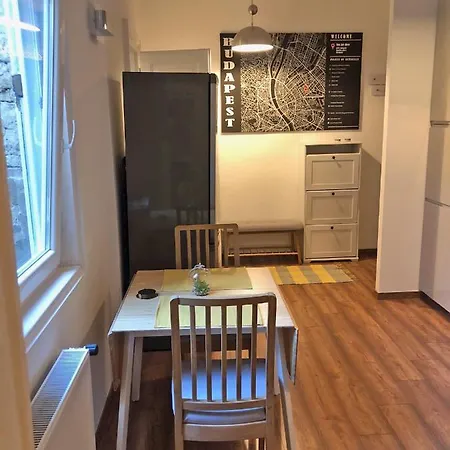 Modern Comfort In Historical * Budapest