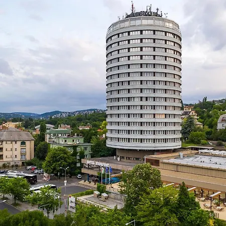 Hotel Budapest Отель