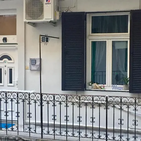 Jewelry Box In Apartamento Budapest