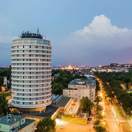 Hotel Budapest Отель Будапешт