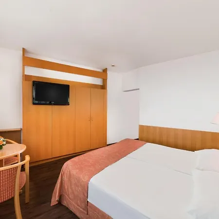 Hotel Budapest Отель Будапешт
