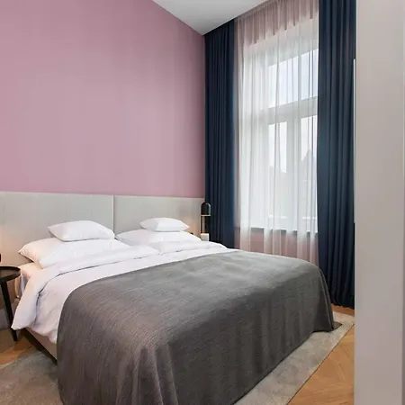 Alice 4* Budapest