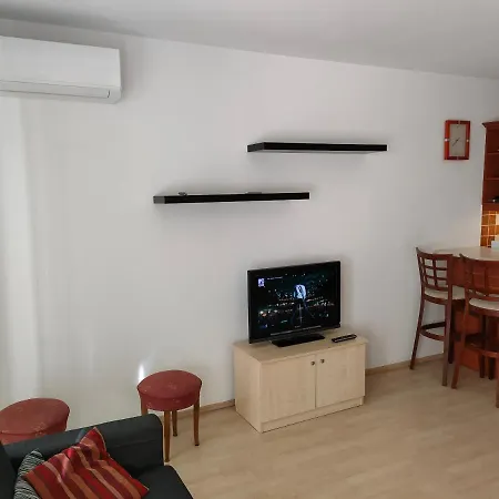 Dregely Apartment *