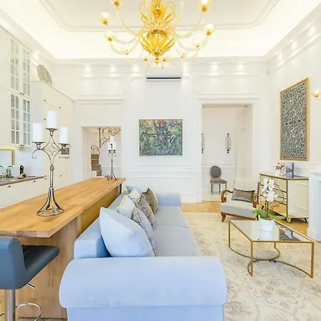 Appartement Bpr The Golden Astoria With Balcony And A/c *