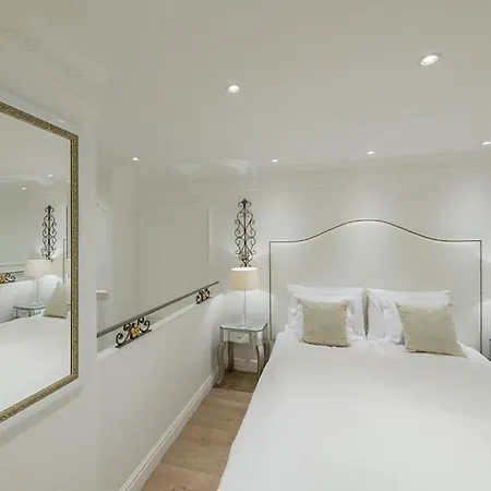 Bpr The Golden Astoria With Balcony And A/c Appartement Boedapest