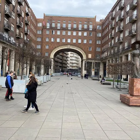 Center Of 3 Apartment *