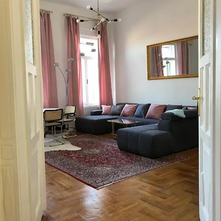 Allomas Apartment Budapest