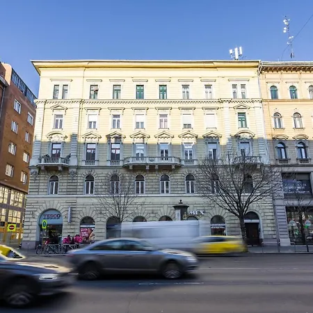 Apartment Bpr R20 With A/c *